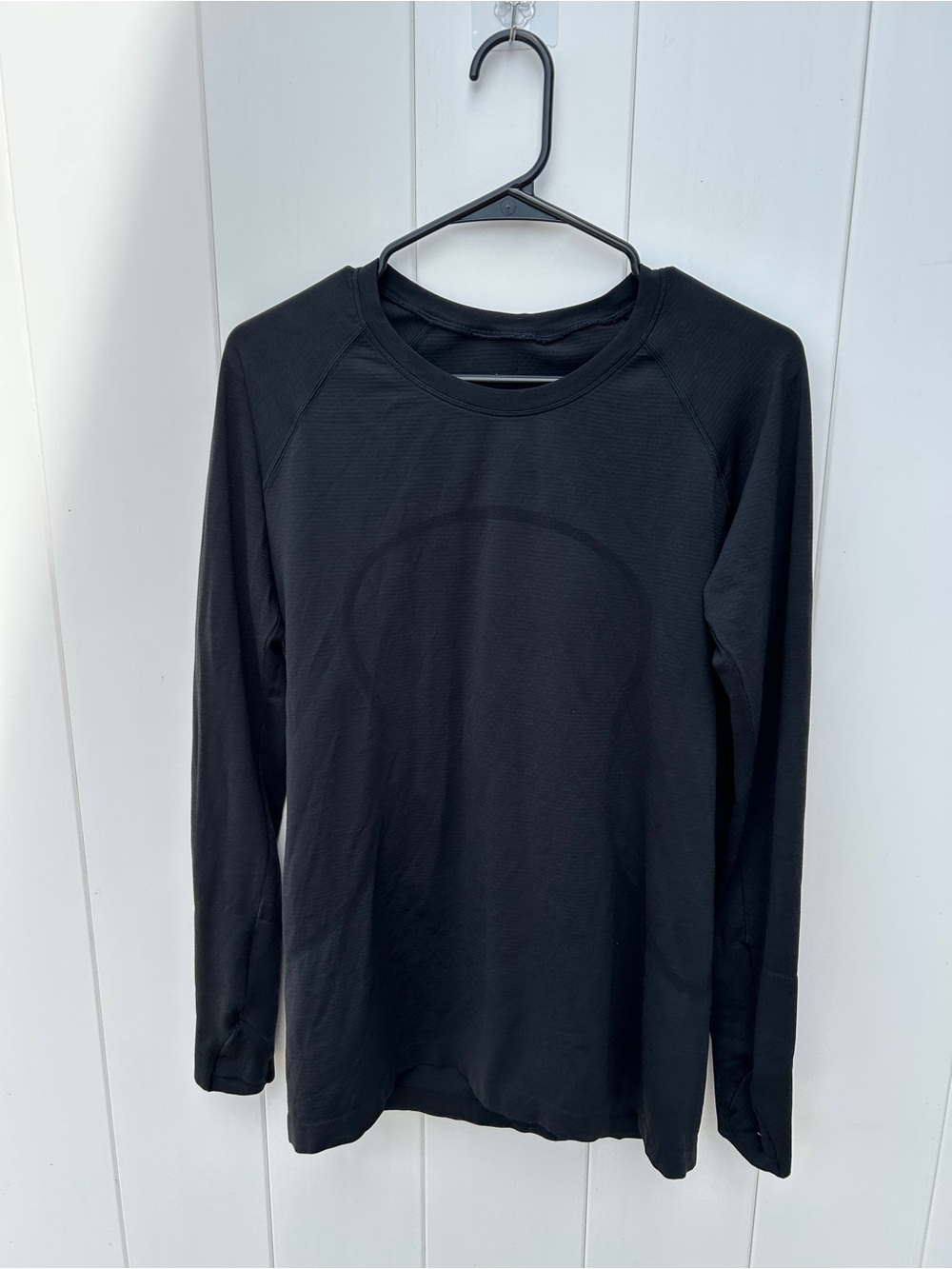 lululemon athletica Black Long-Sleeve Performance Tee